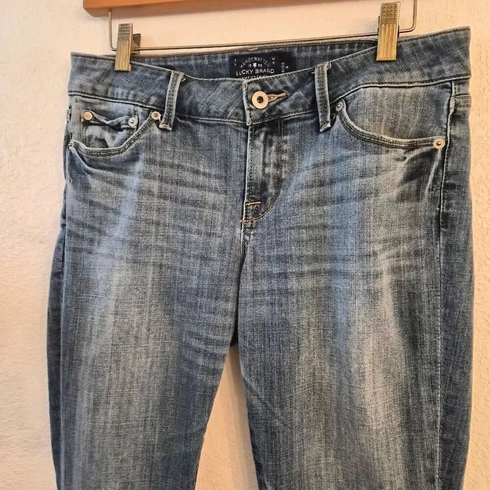 Lucky Brand Lolita Skinny Leg Jeans: 6/28: Classic Comfy Sexy Feminine Fit